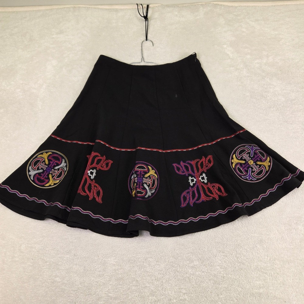Sunny Leigh Black Embroidered A-Line Skirt 6 Boho Medallion Flare Knee Length